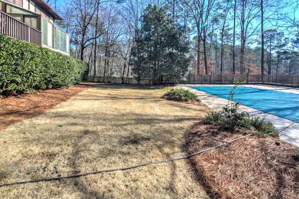 250 Glen Lake Drive, Atlanta, Georgia 30327, 5 Bedrooms Bedrooms, ,4 BathroomsBathrooms,Residential,Sold,250 Glen Lake Drive,5965574