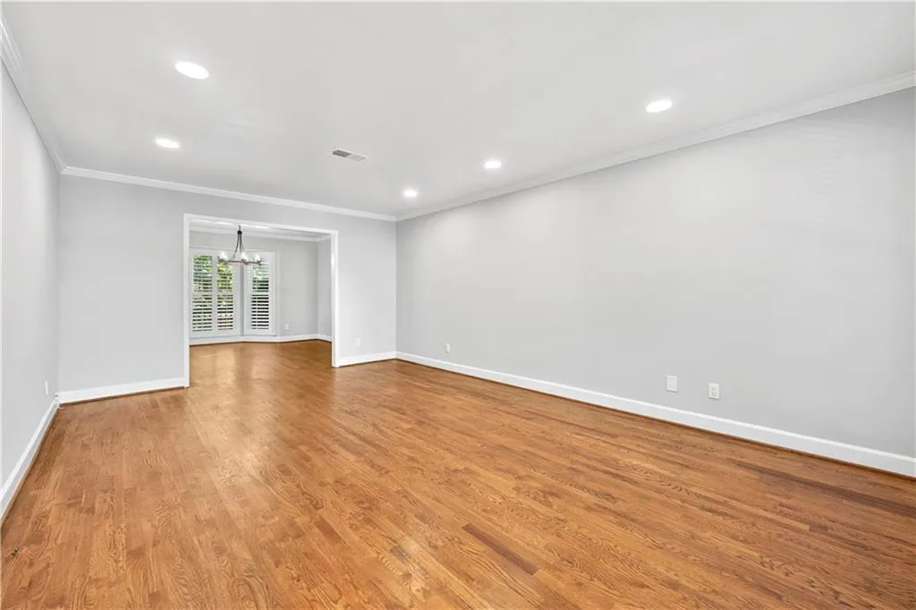 102 Defoors Mill Drive Nw, Atlanta, Georgia 30318, 2 Bedrooms Bedrooms, ,2 BathroomsBathrooms,Residential,For Sale,102 Defoors Mill Drive Nw,7672995