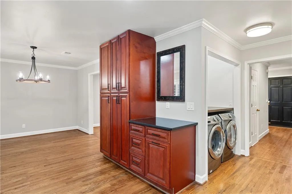 102 Defoors Mill Drive Nw, Atlanta, Georgia 30318, 2 Bedrooms Bedrooms, ,2 BathroomsBathrooms,Residential,For Sale,102 Defoors Mill Drive Nw,7672995