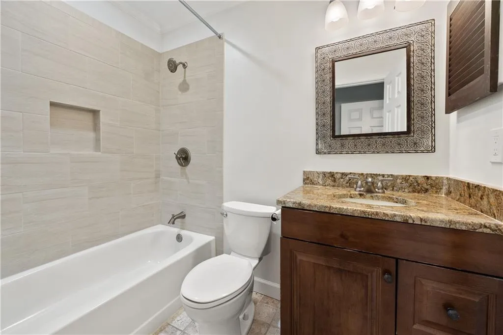 102 Defoors Mill Drive Nw, Atlanta, Georgia 30318, 2 Bedrooms Bedrooms, ,2 BathroomsBathrooms,Residential,For Sale,102 Defoors Mill Drive Nw,7672995