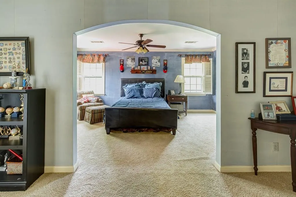 210 Grapevine Run, Sandy Springs, Georgia 30350, 6 Bedrooms Bedrooms, ,5 BathroomsBathrooms,Residential,Sold,210 Grapevine Run,5677284