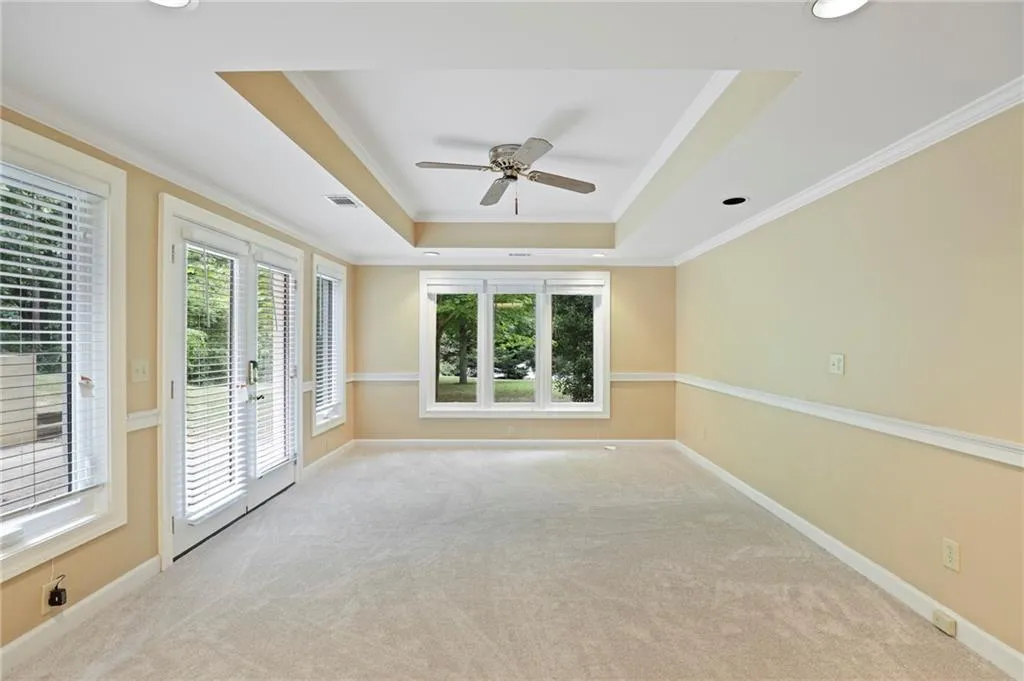 230 Grogans Lake Point, Sandy Springs, Georgia 30350, 5 Bedrooms Bedrooms, ,4 BathroomsBathrooms,Residential,Sold,230 Grogans Lake Point,6887345