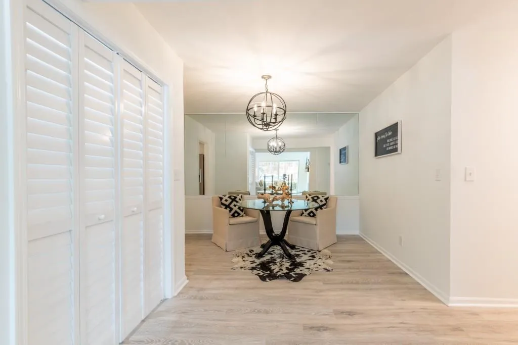 6851 Roswell Road Unit H-6, Atlanta, Georgia 30328, 2 Bedrooms Bedrooms, ,2 BathroomsBathrooms,Residential,Sold,6851 Roswell Road Unit H-6,7025391