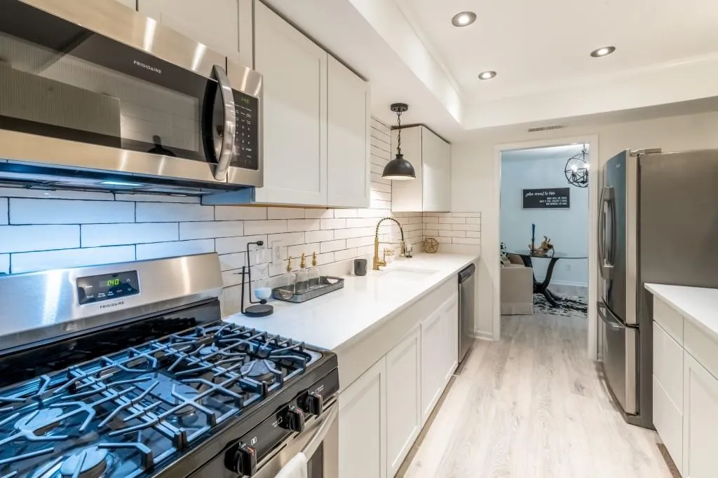 6851 Roswell Road Unit H-6, Atlanta, Georgia 30328, 2 Bedrooms Bedrooms, ,2 BathroomsBathrooms,Residential,Sold,6851 Roswell Road Unit H-6,7025391