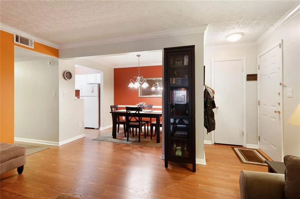 5141 Roswell Road Unit 7/41, Sandy Springs, Georgia 30342, 2 Bedrooms Bedrooms, ,1 BathroomBathrooms,Residential,Sold,5141 Roswell Road Unit 7/41,6840436 5141 Roswell Road Unit 7/41, Sandy Springs, Georgia 30342, 2 Bedrooms Bedrooms, ,1 BathroomBathrooms,Residential,Sold,5141 Roswell Road Unit 7/41,6840436