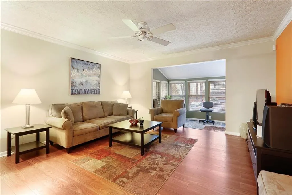 5141 Roswell Road Unit 7/41, Sandy Springs, Georgia 30342, 2 Bedrooms Bedrooms, ,1 BathroomBathrooms,Residential,Sold,5141 Roswell Road Unit 7/41,6840436 5141 Roswell Road Unit 7/41, Sandy Springs, Georgia 30342, 2 Bedrooms Bedrooms, ,1 BathroomBathrooms,Residential,Sold,5141 Roswell Road Unit 7/41,6840436