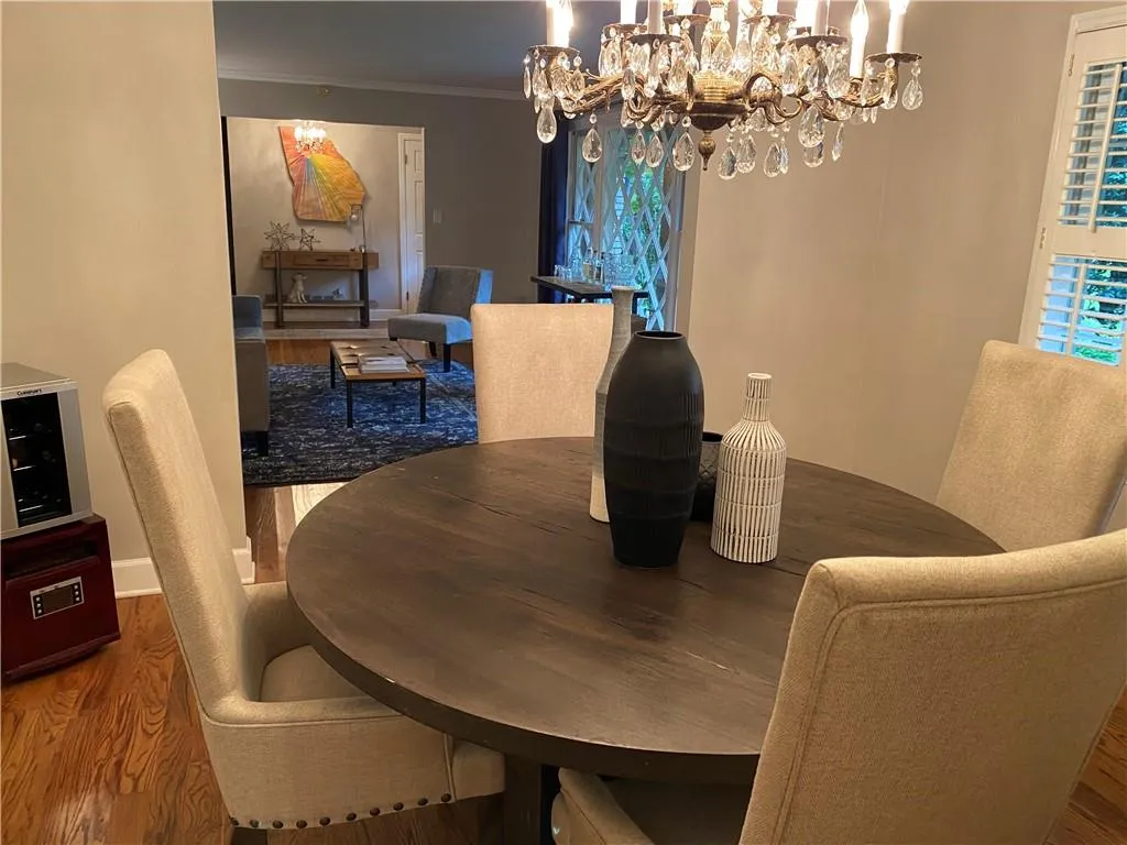 835 Starlight Circle Ne, Sandy Springs, Georgia 30342, 5 Bedrooms Bedrooms, ,4 BathroomsBathrooms,Residential,Sold,835 Starlight Circle Ne,6703189