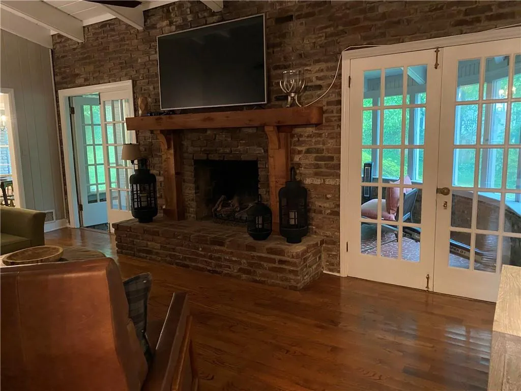 835 Starlight Circle Ne, Sandy Springs, Georgia 30342, 5 Bedrooms Bedrooms, ,4 BathroomsBathrooms,Residential,Sold,835 Starlight Circle Ne,6703189