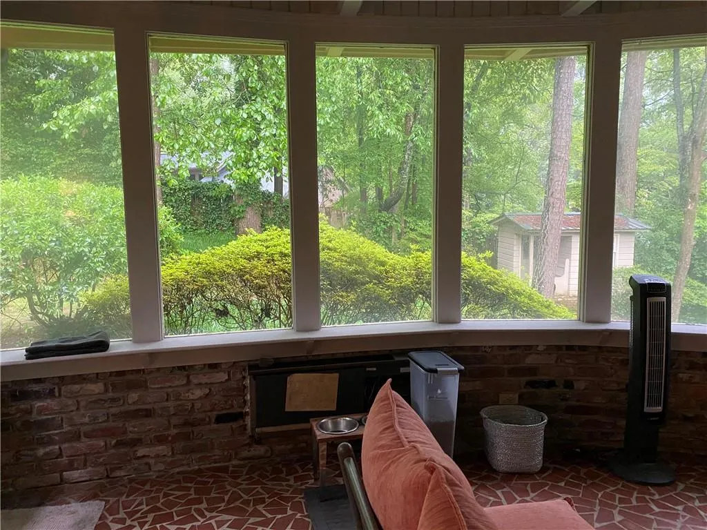 835 Starlight Circle Ne, Sandy Springs, Georgia 30342, 5 Bedrooms Bedrooms, ,4 BathroomsBathrooms,Residential,Sold,835 Starlight Circle Ne,6703189