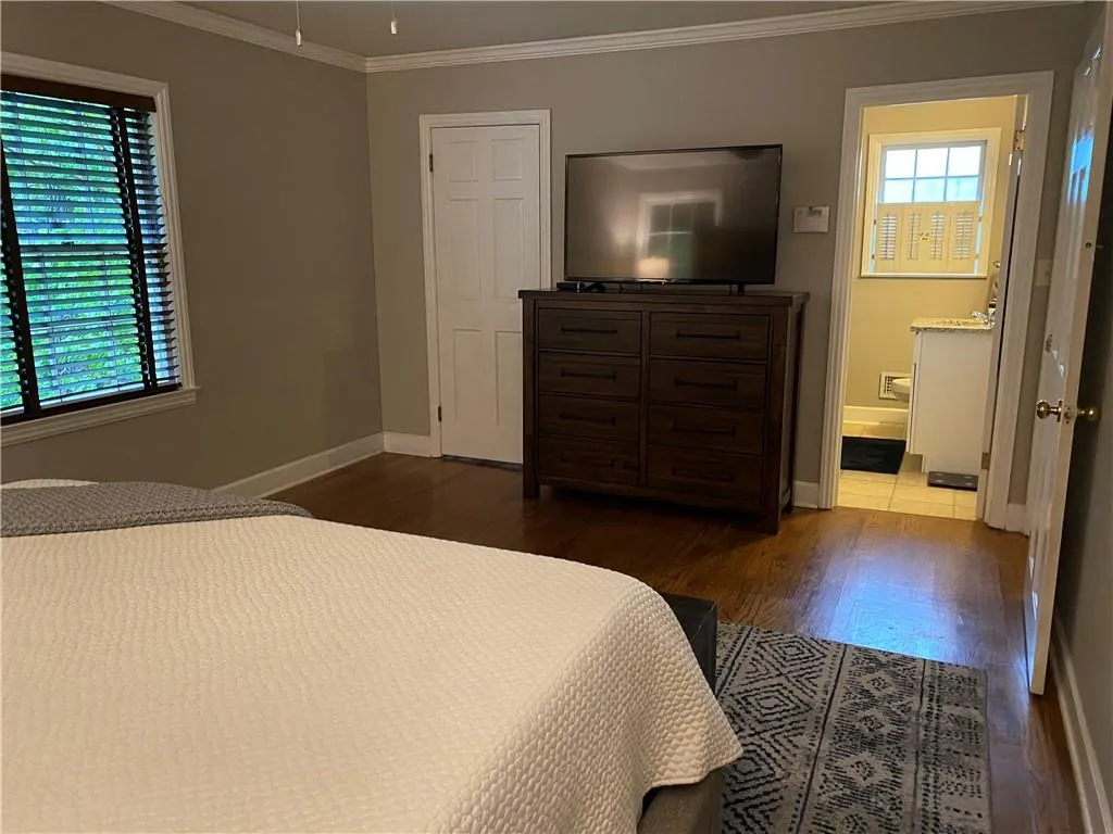 835 Starlight Circle Ne, Sandy Springs, Georgia 30342, 5 Bedrooms Bedrooms, ,4 BathroomsBathrooms,Residential,Sold,835 Starlight Circle Ne,6703189