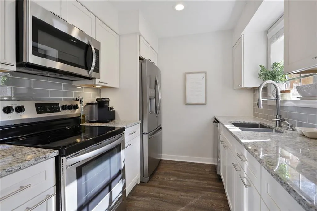 6306 Park Avenue, Atlanta, Georgia 30342, 2 Bedrooms Bedrooms, ,1 BathroomBathrooms,Residential,Sold,6306 Park Avenue,6664257