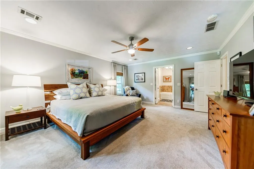 515 Hounds Ridge, Atlanta, Georgia 30328, 4 Bedrooms Bedrooms, ,3 BathroomsBathrooms,Residential,Sold,515 Hounds Ridge,6896932