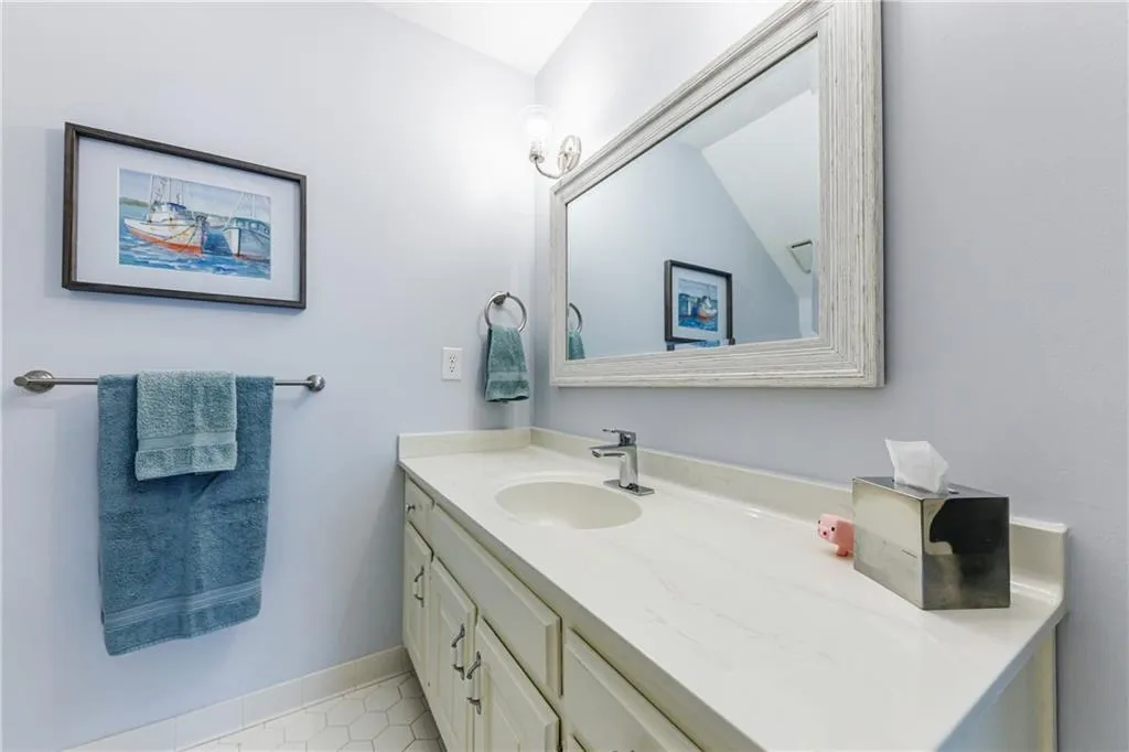 515 Hounds Ridge, Atlanta, Georgia 30328, 4 Bedrooms Bedrooms, ,3 BathroomsBathrooms,Residential,Sold,515 Hounds Ridge,6896932