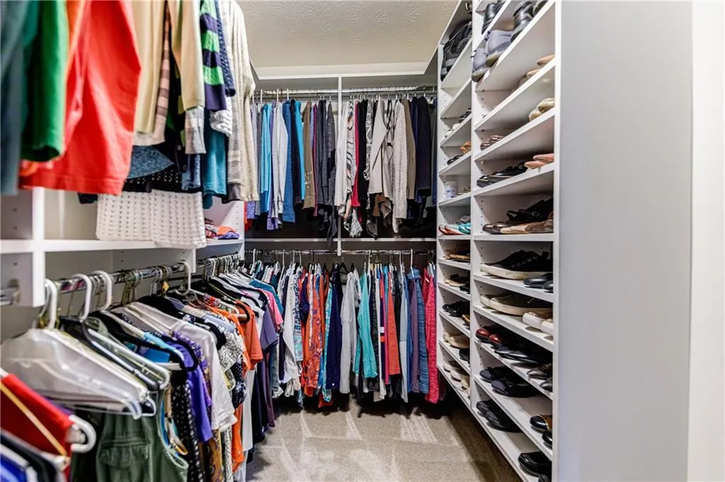 515 Hounds Ridge, Atlanta, Georgia 30328, 4 Bedrooms Bedrooms, ,3 BathroomsBathrooms,Residential,Sold,515 Hounds Ridge,6896932