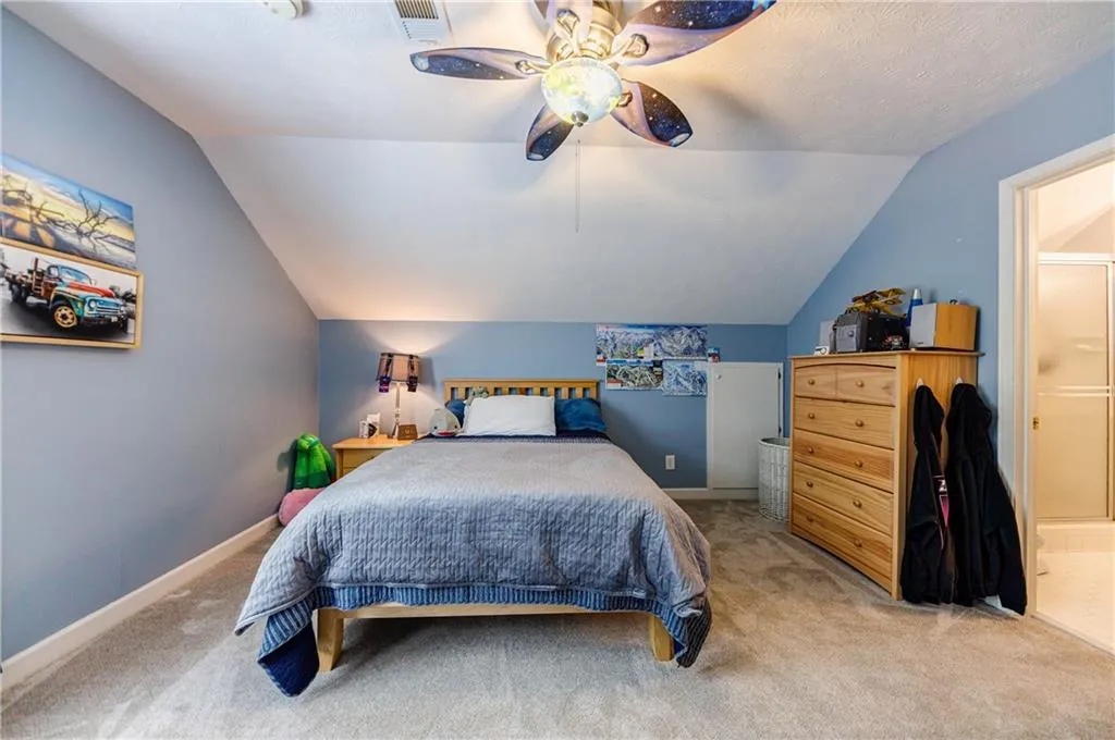 515 Hounds Ridge, Atlanta, Georgia 30328, 4 Bedrooms Bedrooms, ,3 BathroomsBathrooms,Residential,Sold,515 Hounds Ridge,6896932