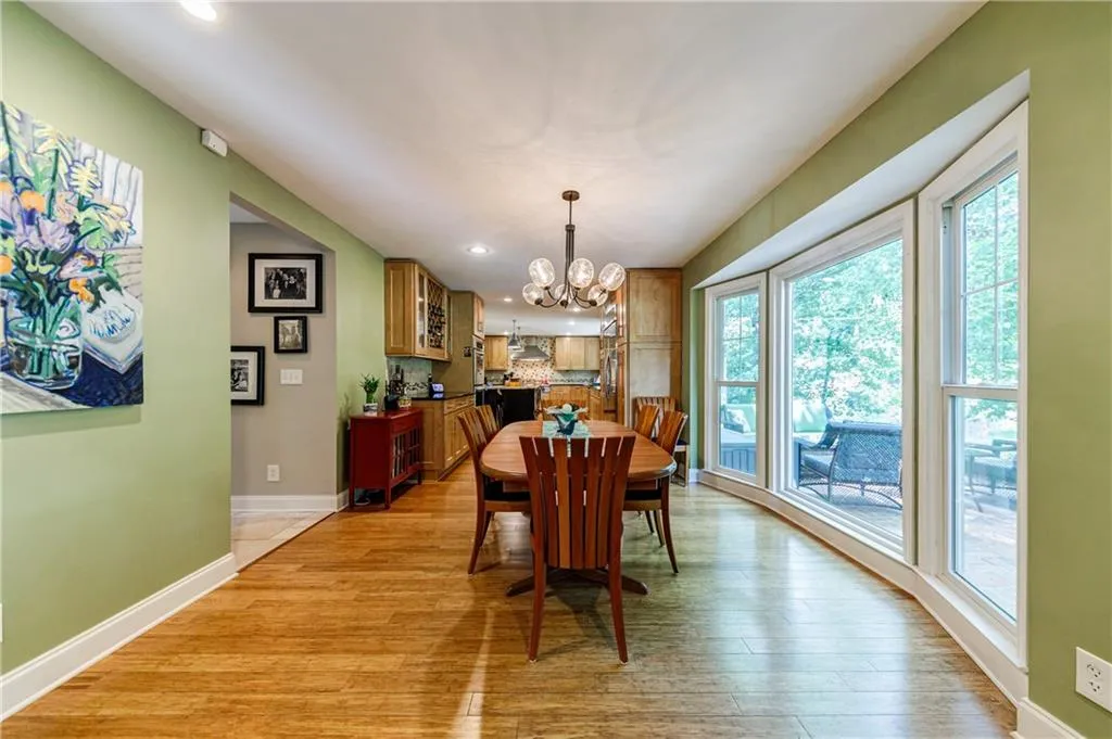 515 Hounds Ridge, Atlanta, Georgia 30328, 4 Bedrooms Bedrooms, ,3 BathroomsBathrooms,Residential,Sold,515 Hounds Ridge,6896932