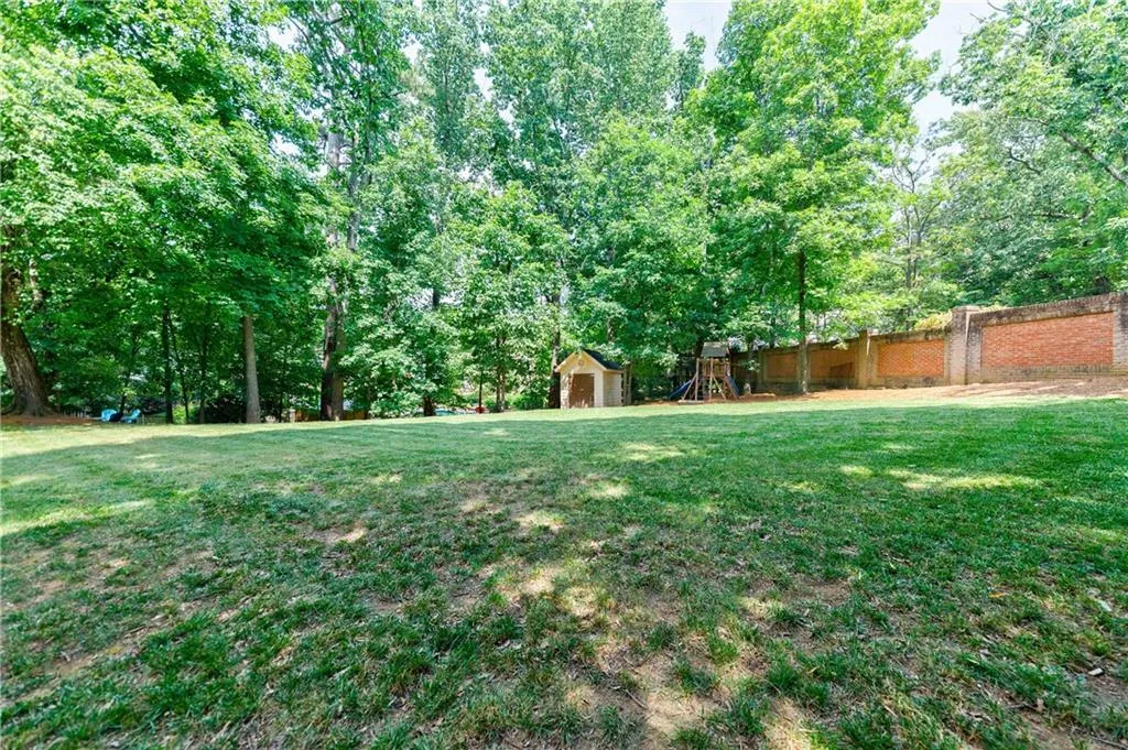 515 Hounds Ridge, Atlanta, Georgia 30328, 4 Bedrooms Bedrooms, ,3 BathroomsBathrooms,Residential,Sold,515 Hounds Ridge,6896932