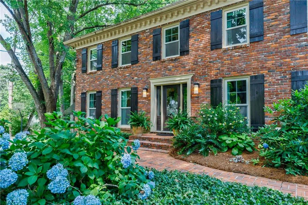 515 Hounds Ridge, Atlanta, Georgia 30328, 4 Bedrooms Bedrooms, ,3 BathroomsBathrooms,Residential,Sold,515 Hounds Ridge,6896932