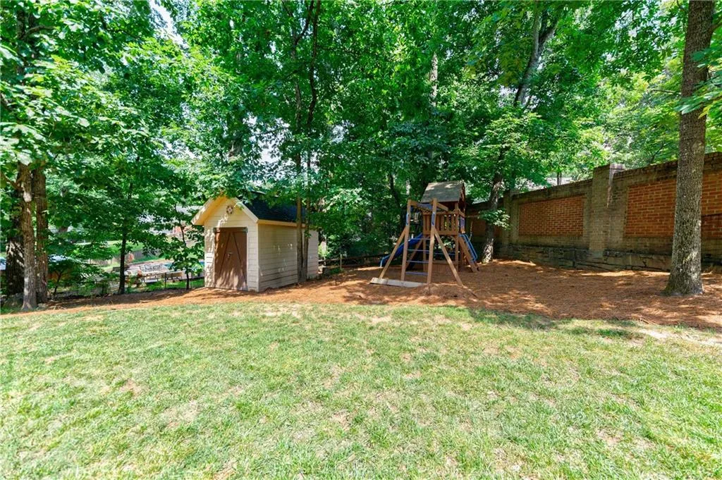 515 Hounds Ridge, Atlanta, Georgia 30328, 4 Bedrooms Bedrooms, ,3 BathroomsBathrooms,Residential,Sold,515 Hounds Ridge,6896932