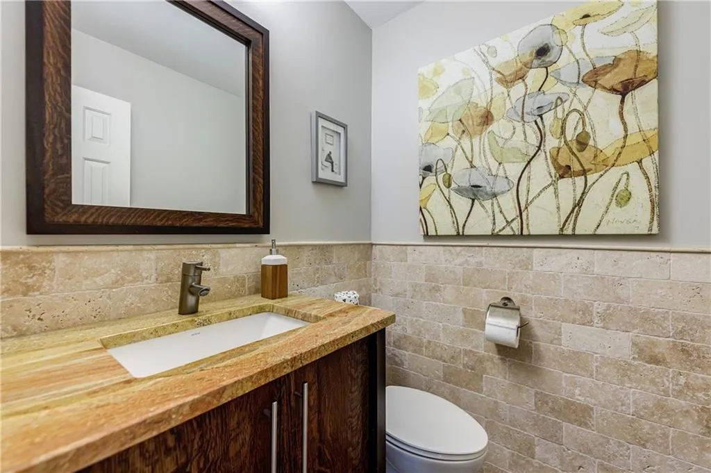 515 Hounds Ridge, Atlanta, Georgia 30328, 4 Bedrooms Bedrooms, ,3 BathroomsBathrooms,Residential,Sold,515 Hounds Ridge,6896932