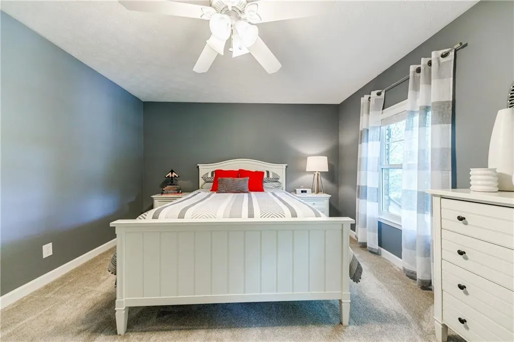 515 Hounds Ridge, Atlanta, Georgia 30328, 4 Bedrooms Bedrooms, ,3 BathroomsBathrooms,Residential,Sold,515 Hounds Ridge,6896932