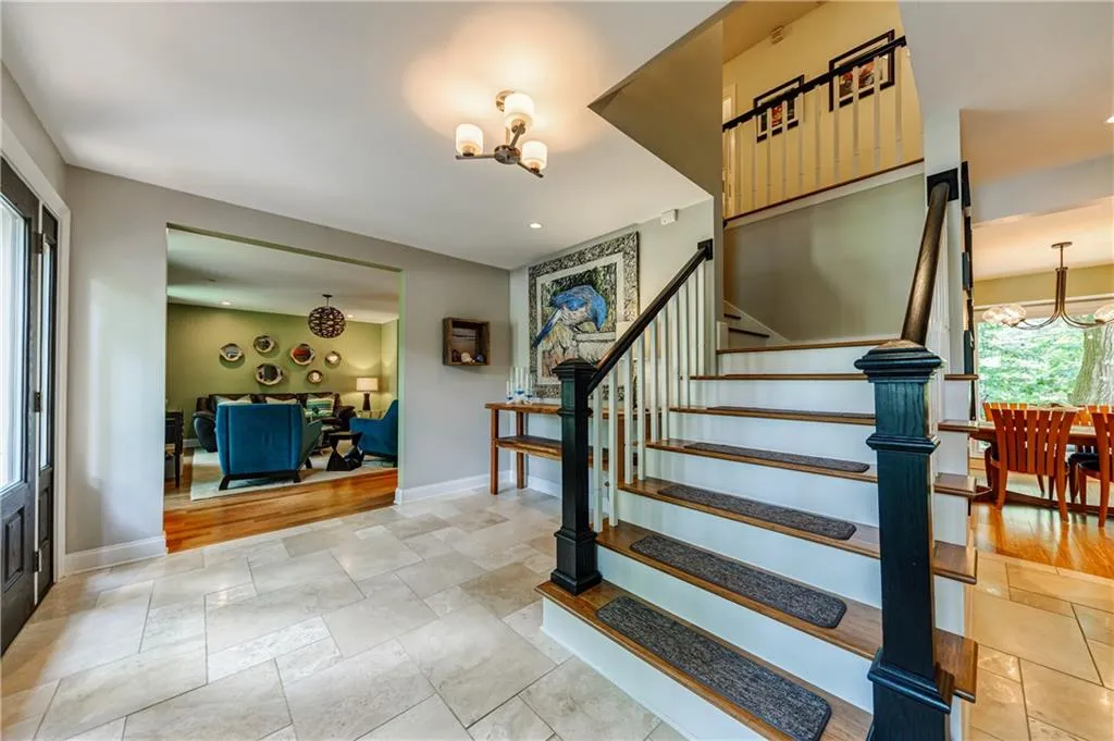 515 Hounds Ridge, Atlanta, Georgia 30328, 4 Bedrooms Bedrooms, ,3 BathroomsBathrooms,Residential,Sold,515 Hounds Ridge,6896932