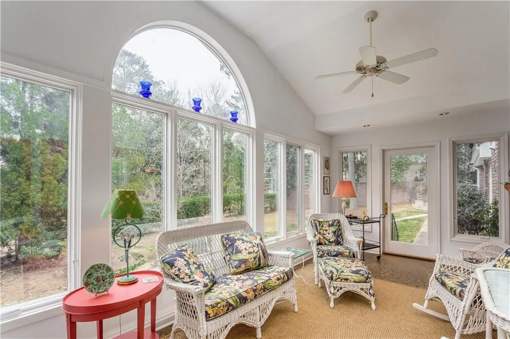 775 Old Post Road, Sandy Springs, Georgia 30328, 6 Bedrooms Bedrooms, ,4 BathroomsBathrooms,Residential,Sold,775 Old Post Road,6837023