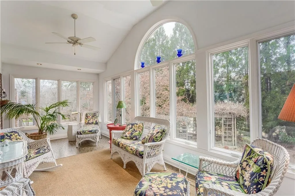 775 Old Post Road, Sandy Springs, Georgia 30328, 6 Bedrooms Bedrooms, ,4 BathroomsBathrooms,Residential,Sold,775 Old Post Road,6837023
