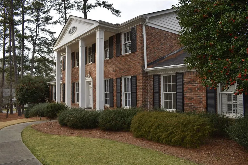 775 Old Post Road, Sandy Springs, Georgia 30328, 6 Bedrooms Bedrooms, ,4 BathroomsBathrooms,Residential,Sold,775 Old Post Road,6837023