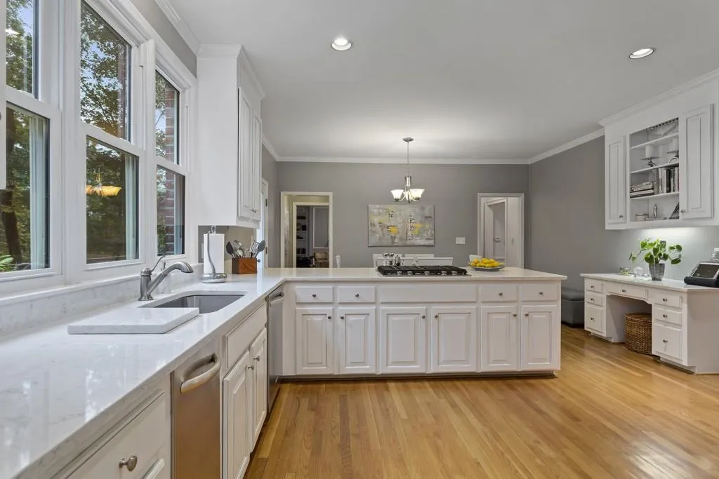 85 Cliffside Crossing, Sandy Springs, Georgia 30350, 4 Bedrooms Bedrooms, ,3 BathroomsBathrooms,Residential,Sold,85 Cliffside Crossing,6801424