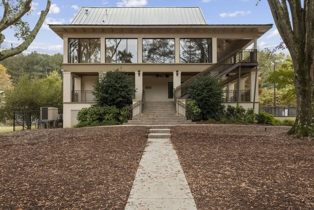 85 Cliffside Crossing, Sandy Springs, Georgia 30350, 4 Bedrooms Bedrooms, ,3 BathroomsBathrooms,Residential,Sold,85 Cliffside Crossing,6801424