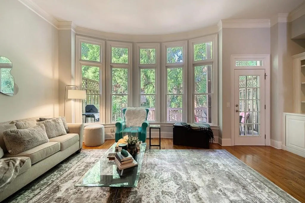 197 Chemin De Vie, Atlanta, Georgia 30342, 3 Bedrooms Bedrooms, ,3 BathroomsBathrooms,Residential,Sold,197 Chemin De Vie,6791807