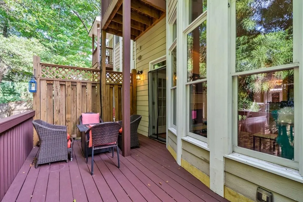 197 Chemin De Vie, Atlanta, Georgia 30342, 3 Bedrooms Bedrooms, ,3 BathroomsBathrooms,Residential,Sold,197 Chemin De Vie,6791807
