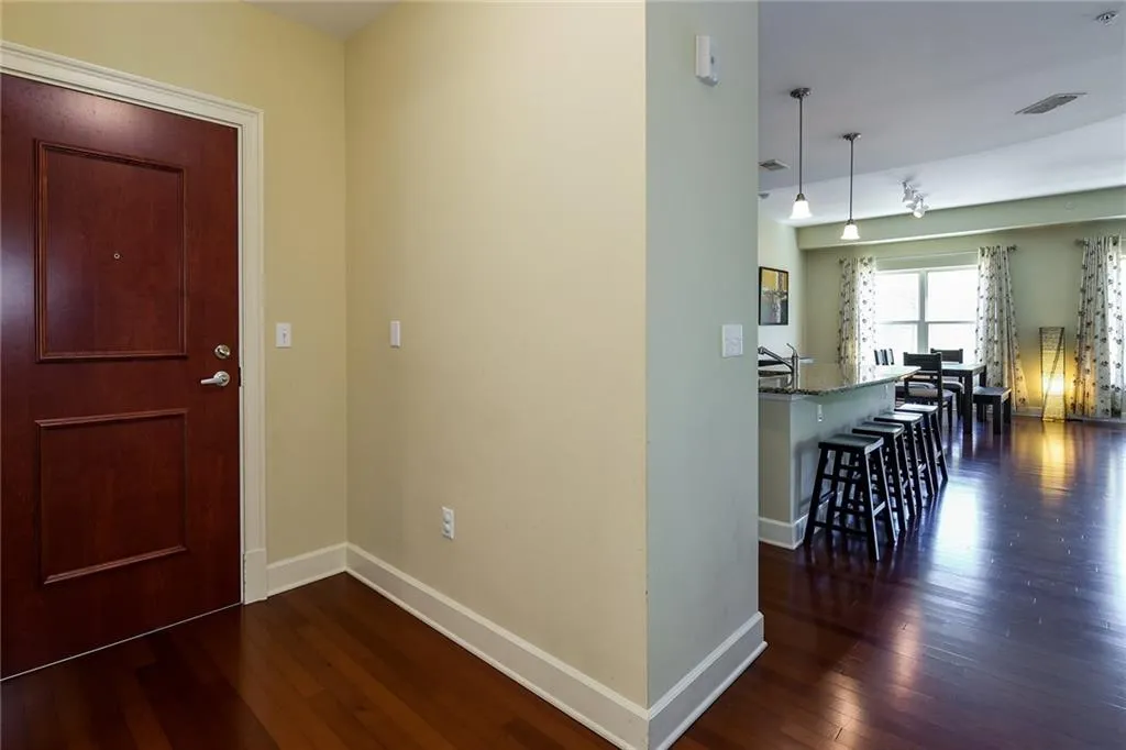 200 River Vista Drive Unit 717, Atlanta, Georgia 30339, 3 Bedrooms Bedrooms, ,2 BathroomsBathrooms,Residential,Sold,200 River Vista Drive Unit 717,5852227