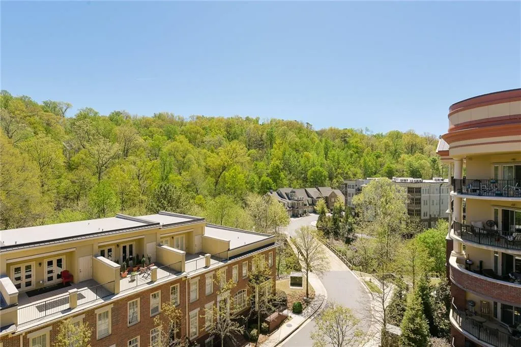 200 River Vista Drive Unit 717, Atlanta, Georgia 30339, 3 Bedrooms Bedrooms, ,2 BathroomsBathrooms,Residential,Sold,200 River Vista Drive Unit 717,5852227