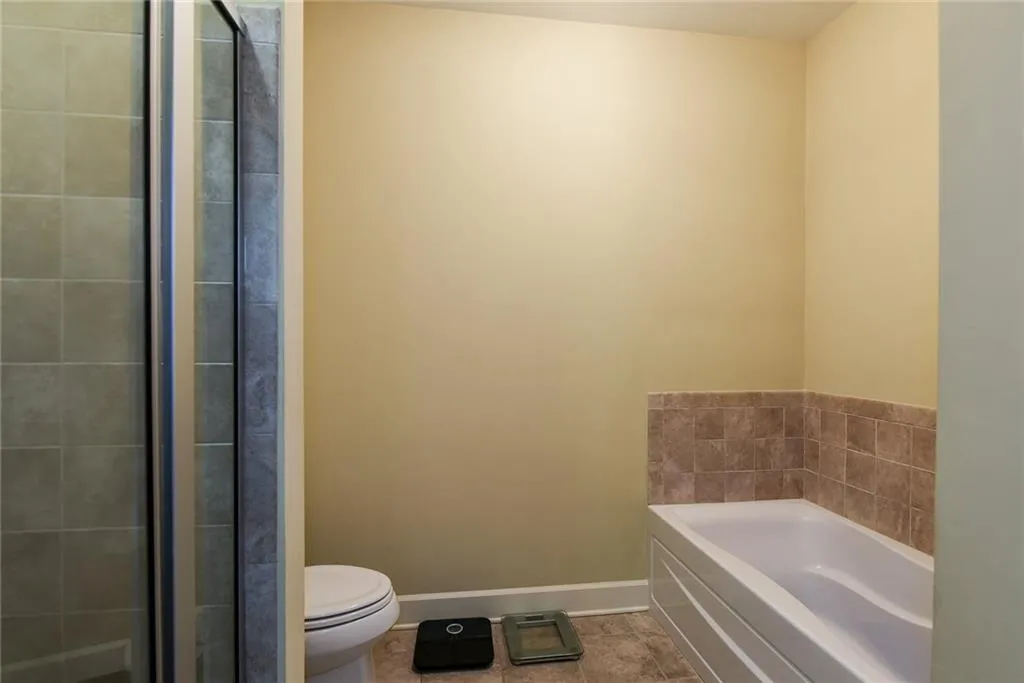 200 River Vista Drive Unit 717, Atlanta, Georgia 30339, 3 Bedrooms Bedrooms, ,2 BathroomsBathrooms,Residential,Sold,200 River Vista Drive Unit 717,5852227