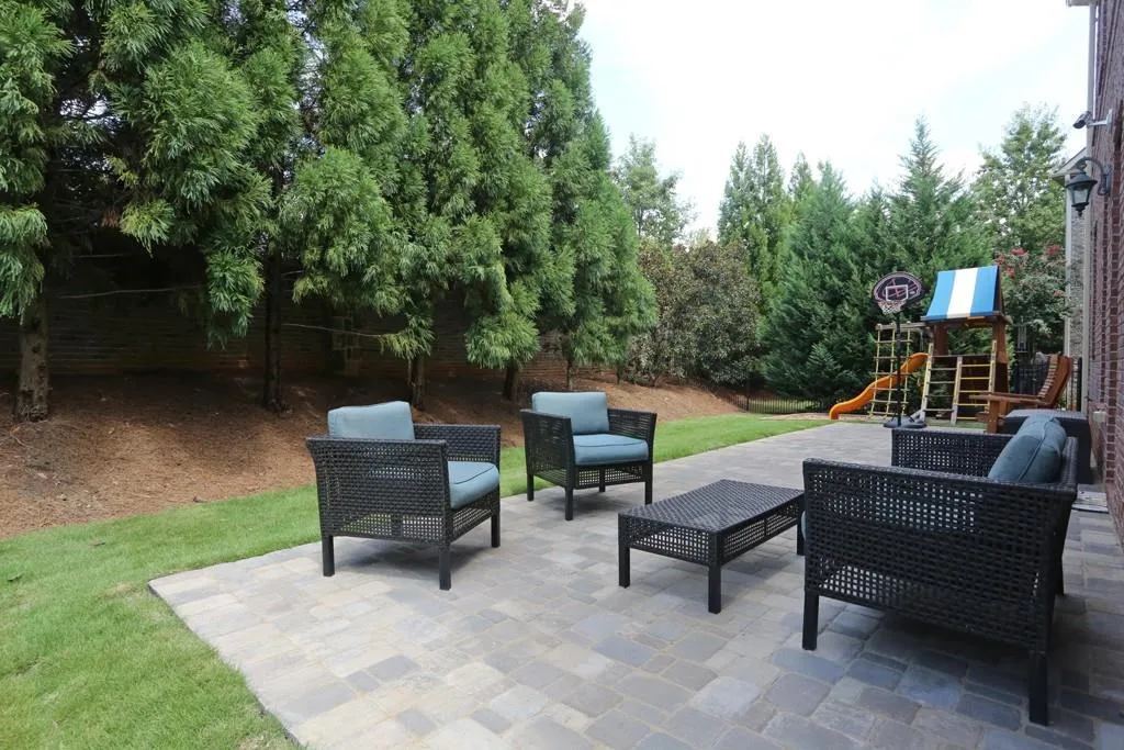 6260 Mount Vernon Oaks Drive, Atlanta, Georgia 30328, 4 Bedrooms Bedrooms, ,3 BathroomsBathrooms,Residential,Sold,6260 Mount Vernon Oaks Drive,5737459