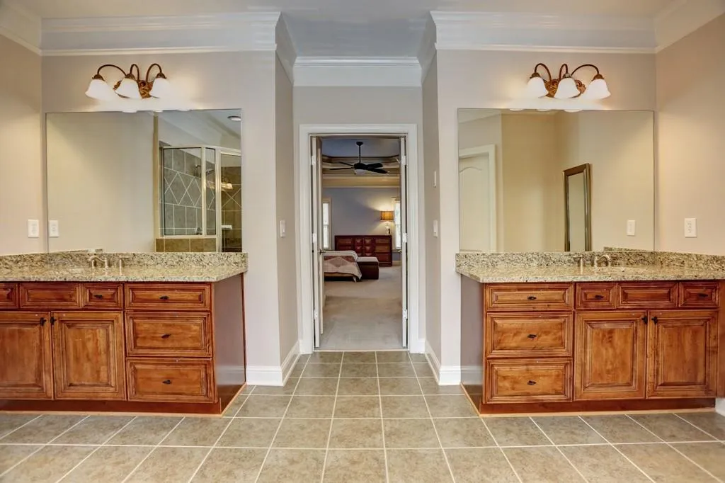 6260 Mount Vernon Oaks Drive, Atlanta, Georgia 30328, 4 Bedrooms Bedrooms, ,3 BathroomsBathrooms,Residential,Sold,6260 Mount Vernon Oaks Drive,5737459
