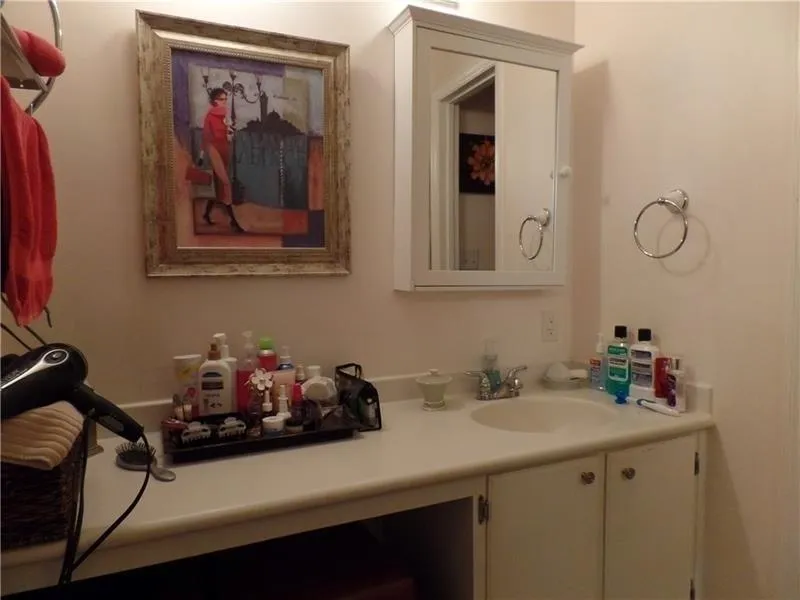 435 Granville Court, Atlanta, Georgia 30328, 1 Bedroom Bedrooms, ,1 BathroomBathrooms,Residential,Sold,435 Granville Court,6062087