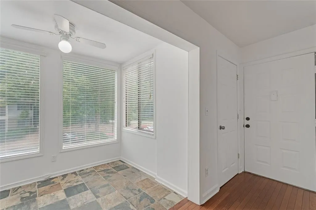 2014 Wingate Way, Sandy Springs, Georgia 30350, 2 Bedrooms Bedrooms, ,2 BathroomsBathrooms,Residential,Sold,2014 Wingate Way,6900018
