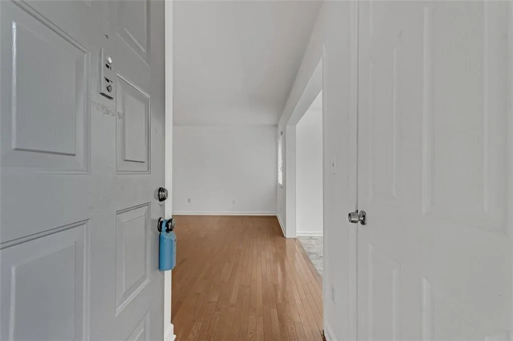 2014 Wingate Way, Sandy Springs, Georgia 30350, 2 Bedrooms Bedrooms, ,2 BathroomsBathrooms,Residential,Sold,2014 Wingate Way,6900018