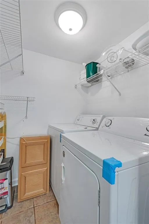 2014 Wingate Way, Sandy Springs, Georgia 30350, 2 Bedrooms Bedrooms, ,2 BathroomsBathrooms,Residential,Sold,2014 Wingate Way,6900018