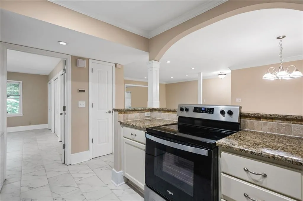 Georgia 30327, ,1 BathroomBathrooms,Residential,For Sale,7621371
