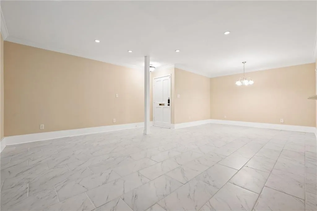 Georgia 30327, ,1 BathroomBathrooms,Residential,For Sale,7621371