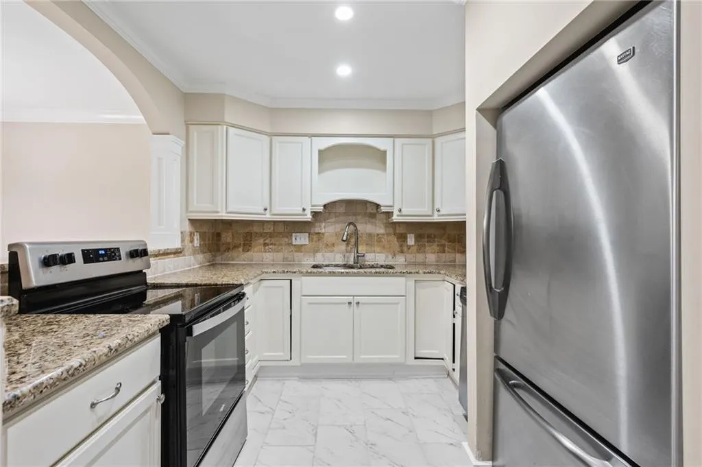 Georgia 30327, ,1 BathroomBathrooms,Residential,For Sale,7621371