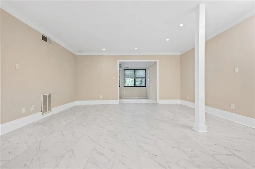 Georgia 30327, ,1 BathroomBathrooms,Residential,For Sale,7621371