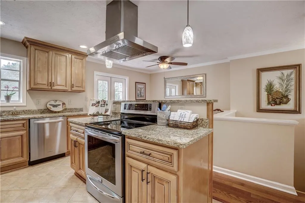 6118 Park Avenue Unit H11, Sandy Springs, Georgia 30342, 2 Bedrooms Bedrooms, ,2 BathroomsBathrooms,Residential,Sold,6118 Park Avenue Unit H11,6051490