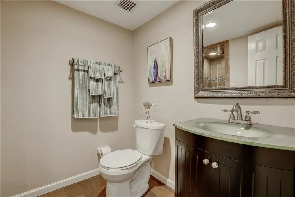 6118 Park Avenue Unit H11, Sandy Springs, Georgia 30342, 2 Bedrooms Bedrooms, ,2 BathroomsBathrooms,Residential,Sold,6118 Park Avenue Unit H11,6051490