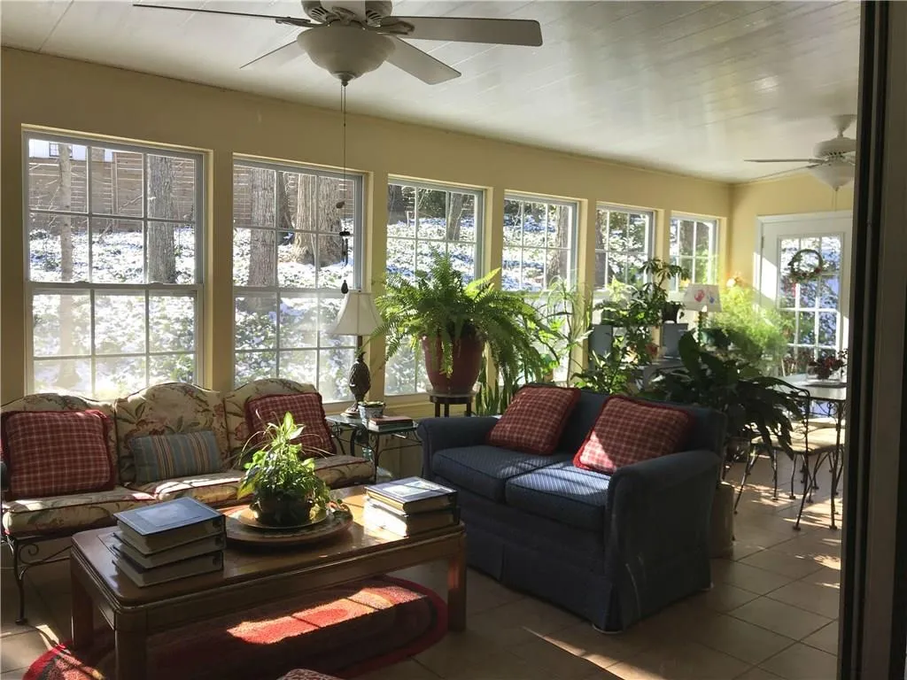 495 Abernathy Road Ne, Sandy Springs, Georgia 30328, 4 Bedrooms Bedrooms, ,2 BathroomsBathrooms,Residential,Sold,495 Abernathy Road Ne,5950892