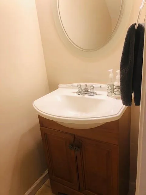 2305 Queen Anne Court, Sandy Springs, Georgia 30350, 2 Bedrooms Bedrooms, ,2 BathroomsBathrooms,Residential,Sold,2305 Queen Anne Court,6709618